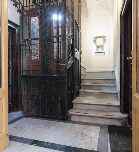 Domus Quirinale Apartman *