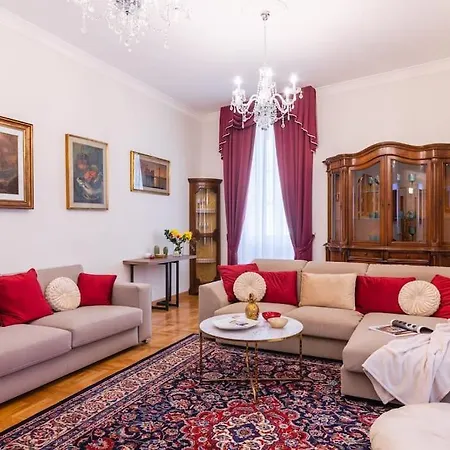 Domus Quirinale شقة روما